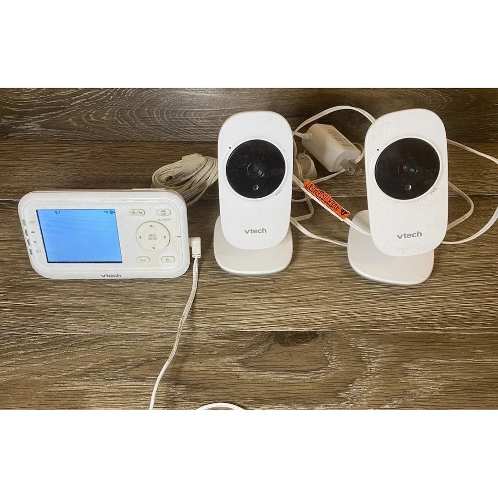 VTech VM3252-2, 2.8in Digital Video Baby Monitor, With Two Cameras Night Vision